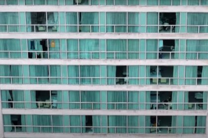 Casi 300 deportados de ee. uu. celebrado en el hotel