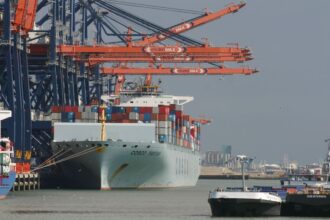 Analizando el acuerdo entre hutchison y blackrock til ‣ worldcargo news