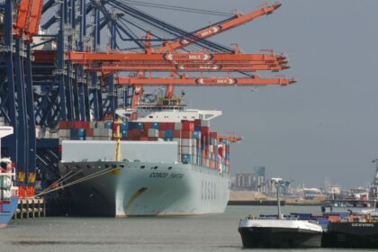 Analizando el acuerdo entre hutchison y blackrock til ‣ worldcargo news