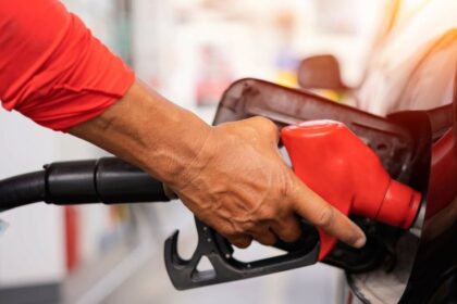 Cómo han cambiado los precios de la gasolina en la