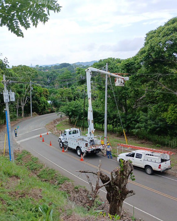 Panamá avanza en licitación para venta de acciones de distribuidoras